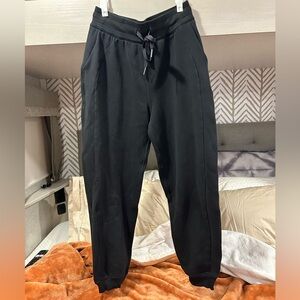 Lululemon High-Rise Relaxed Jogger